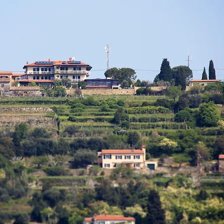 호스텔 파노라마 *